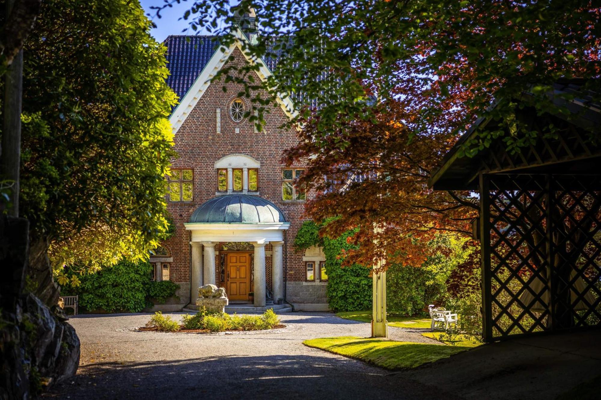 Unique Victorian Villa With Private Coastline Берген Екстер'єр фото